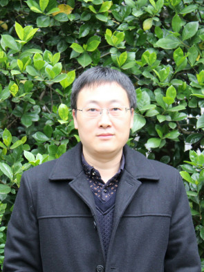 廖小平廖小平,中共党员,四川营山人,理学硕士,副教授,本科毕业于四川